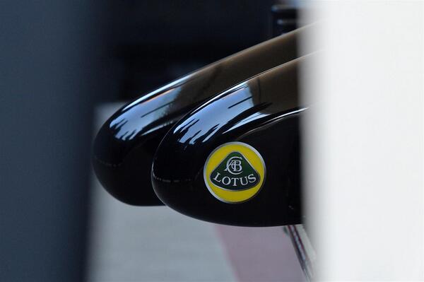 Re: Lotus F1 Team y fans de la formula.