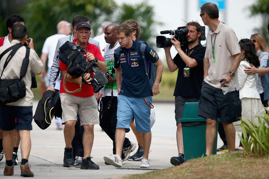 Re: FOTOS: Preparativos del GP de Australia - Jueves