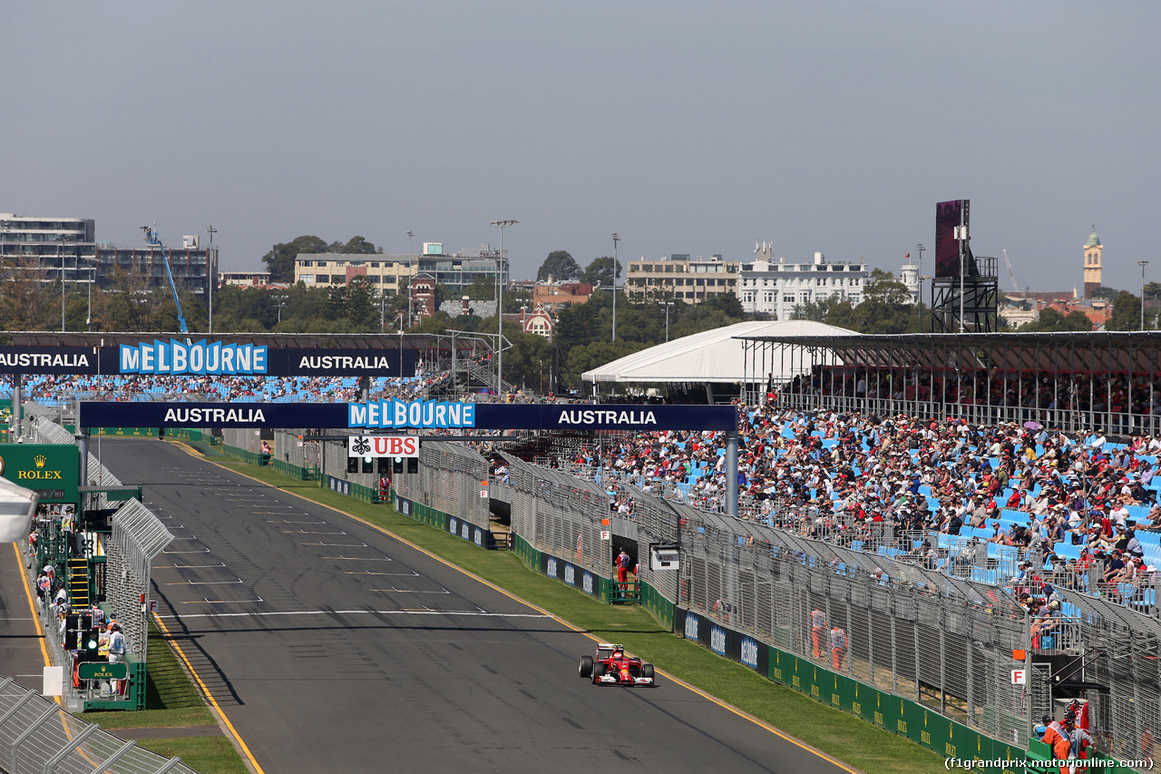 Re: FOTOS: Libres 1 y 2 del GP de Australia - Viernes