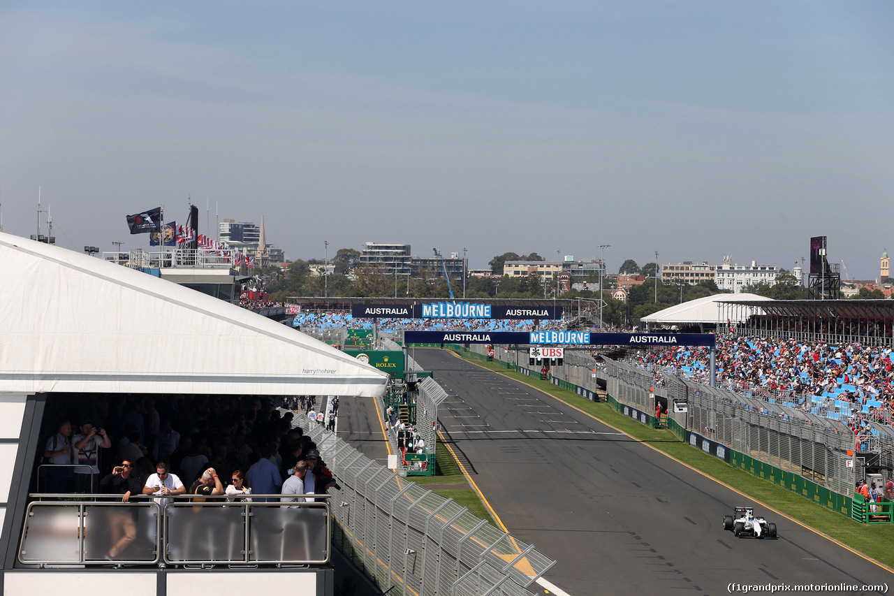 Re: FOTOS: Libres 1 y 2 del GP de Australia - Viernes