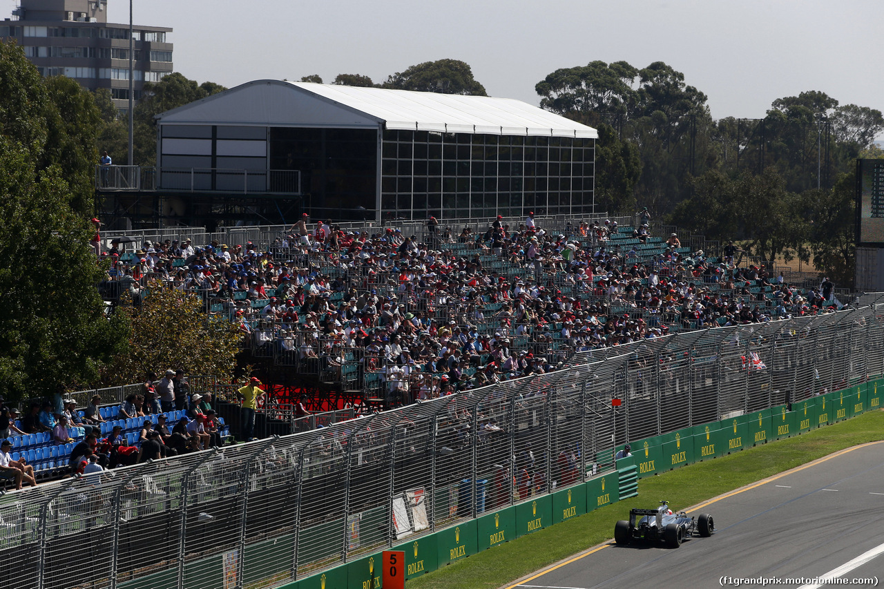 Re: FOTOS: Libres 1 y 2 del GP de Australia - Viernes