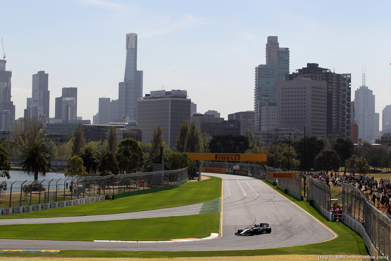 Re: FOTOS: Libres 1 y 2 del GP de Australia - Viernes