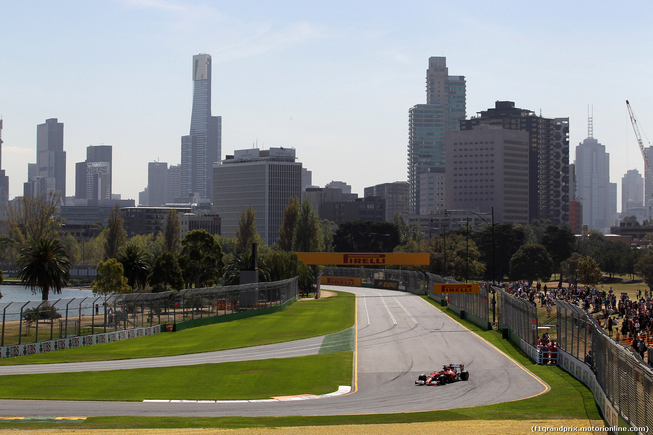 Re: FOTOS: Libres 1 y 2 del GP de Australia - Viernes