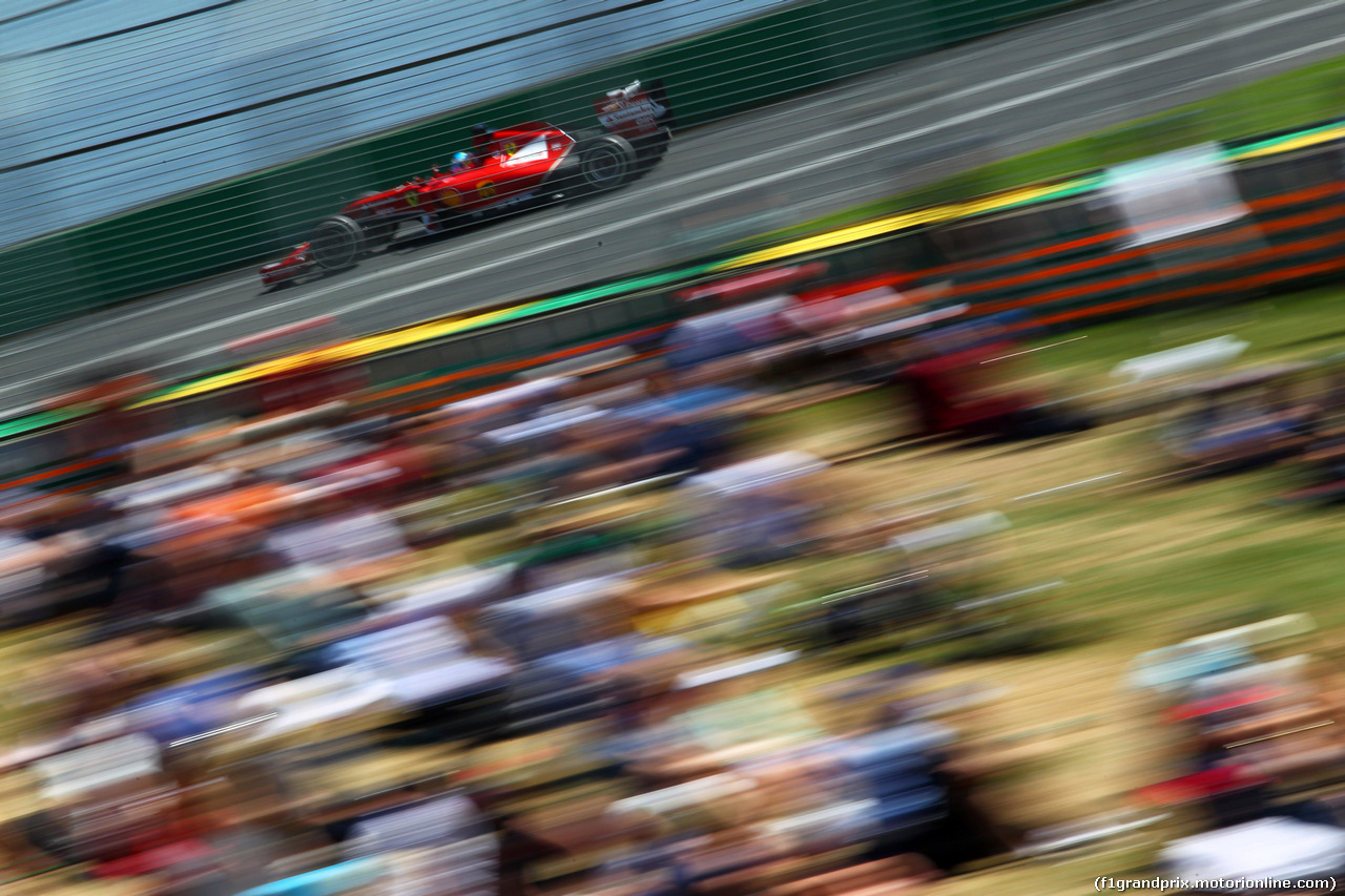 Re: FOTOS: Libres 1 y 2 del GP de Australia - Viernes