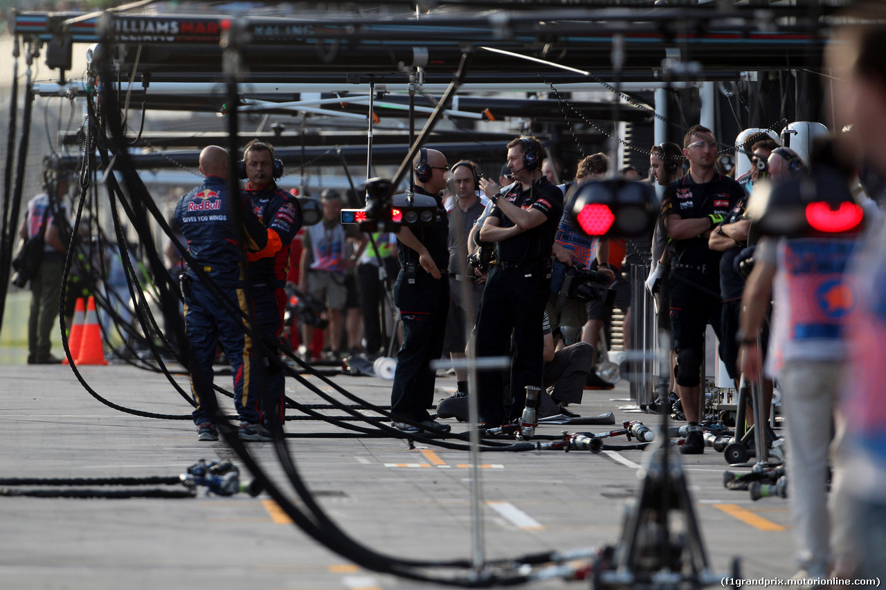 Re: FOTOS: Libres 1 y 2 del GP de Australia - Viernes