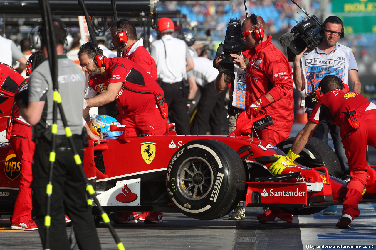 Re: FOTOS: Libres 1 y 2 del GP de Australia - Viernes