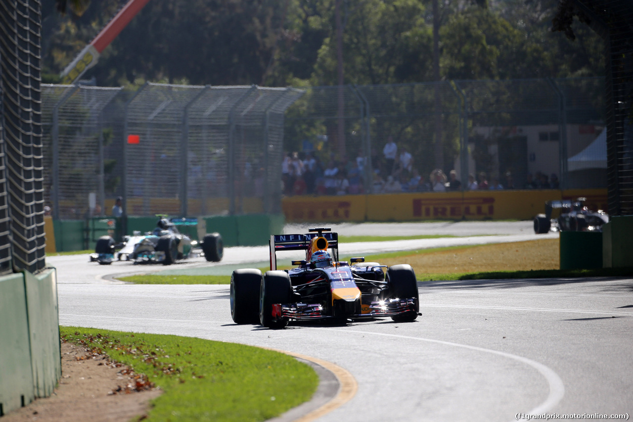 Re: FOTOS: Libres 1 y 2 del GP de Australia - Viernes