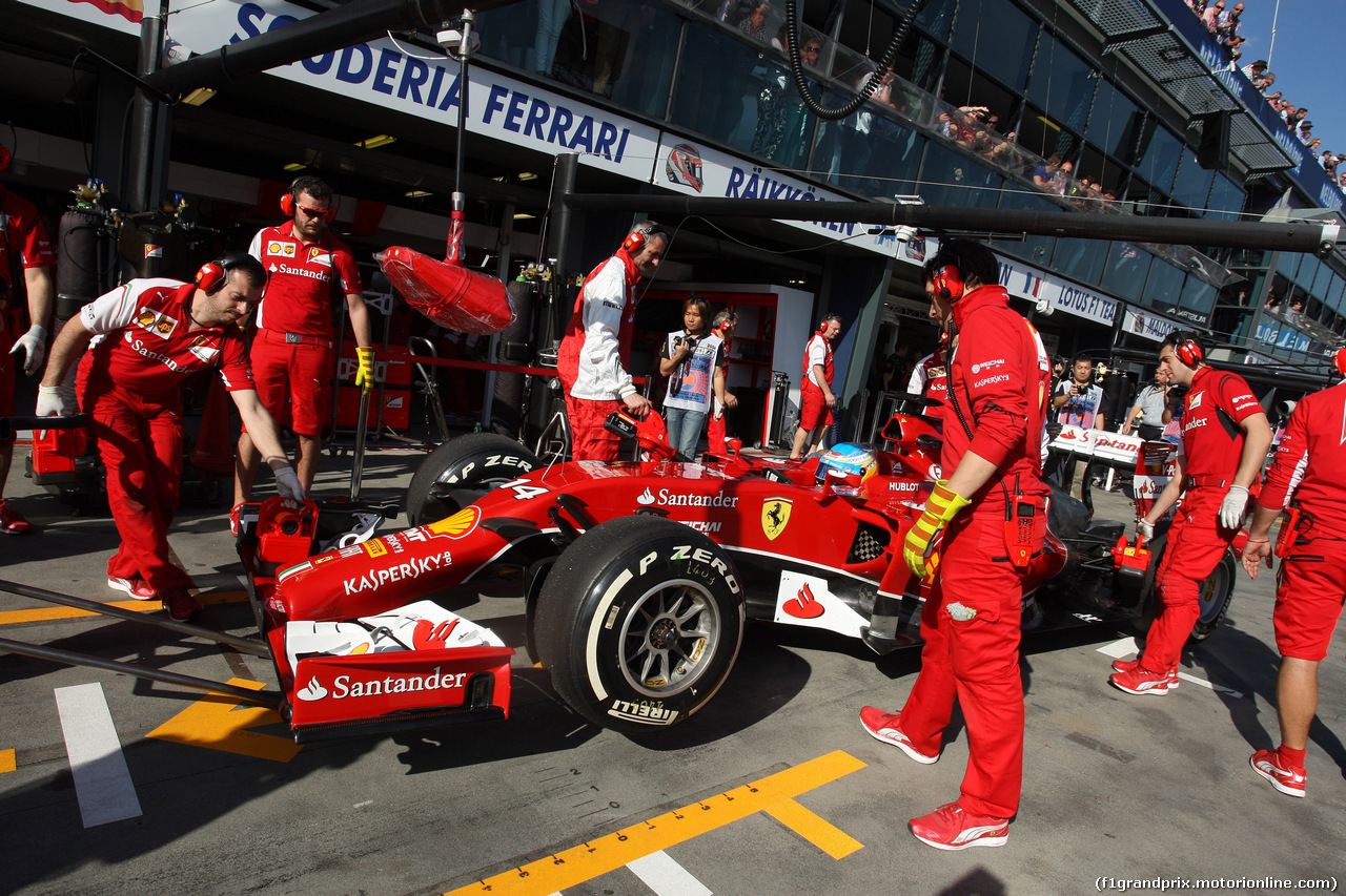 Re: FOTOS: Libres 1 y 2 del GP de Australia - Viernes