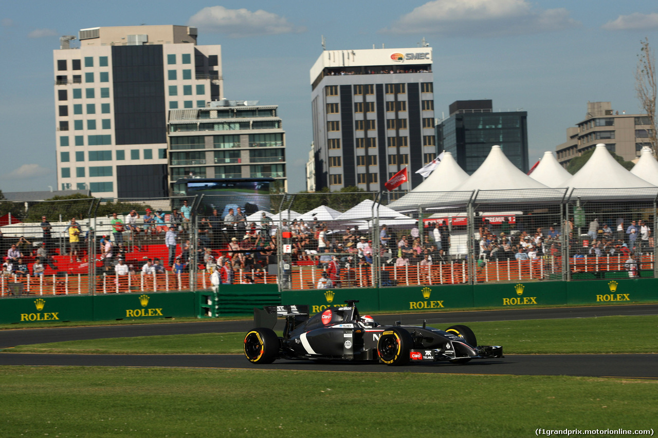 Re: FOTOS: Libres 1 y 2 del GP de Australia - Viernes