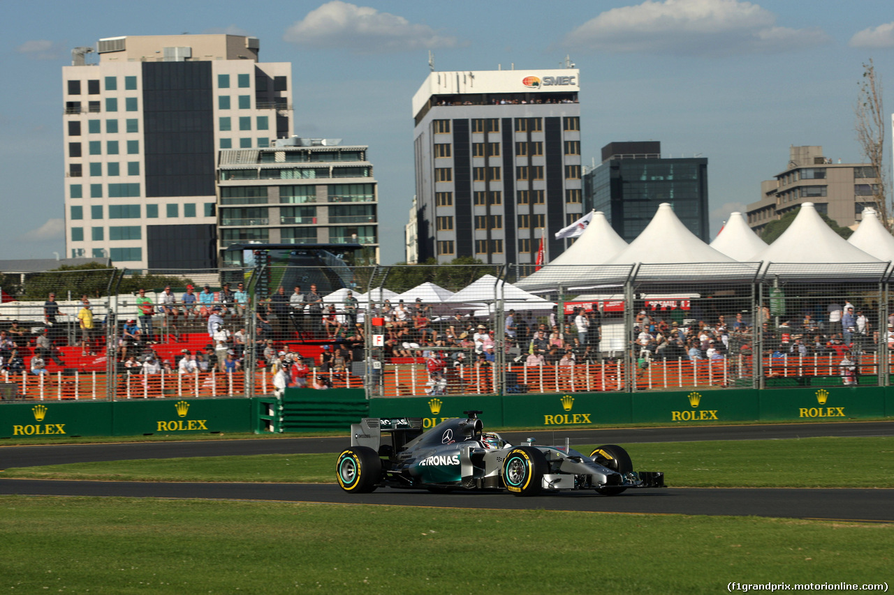 Re: FOTOS: Libres 1 y 2 del GP de Australia - Viernes