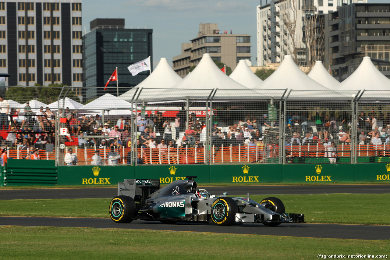 Re: FOTOS: Libres 1 y 2 del GP de Australia - Viernes