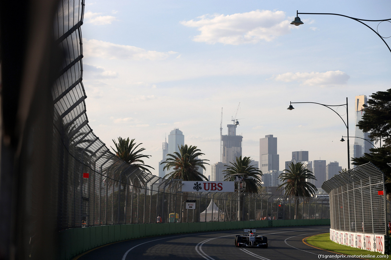 Re: FOTOS: Libres 1 y 2 del GP de Australia - Viernes