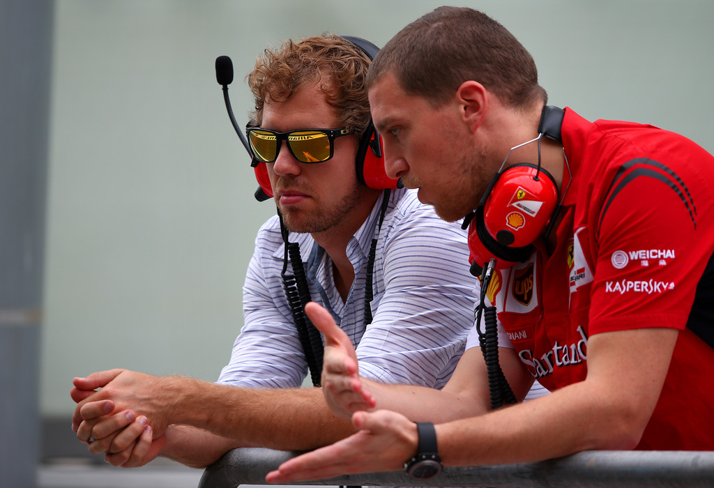 Re: Fans de Seb & Kimi.... Scuderia Ferrari Marlboro...!!!!