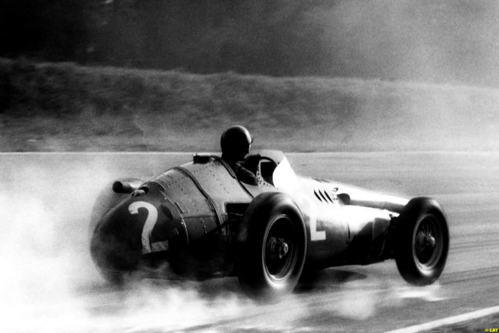 Re: FANS DE JUAN MANUEL FANGIO .... ORGULLO DE ARGENTINA!!!