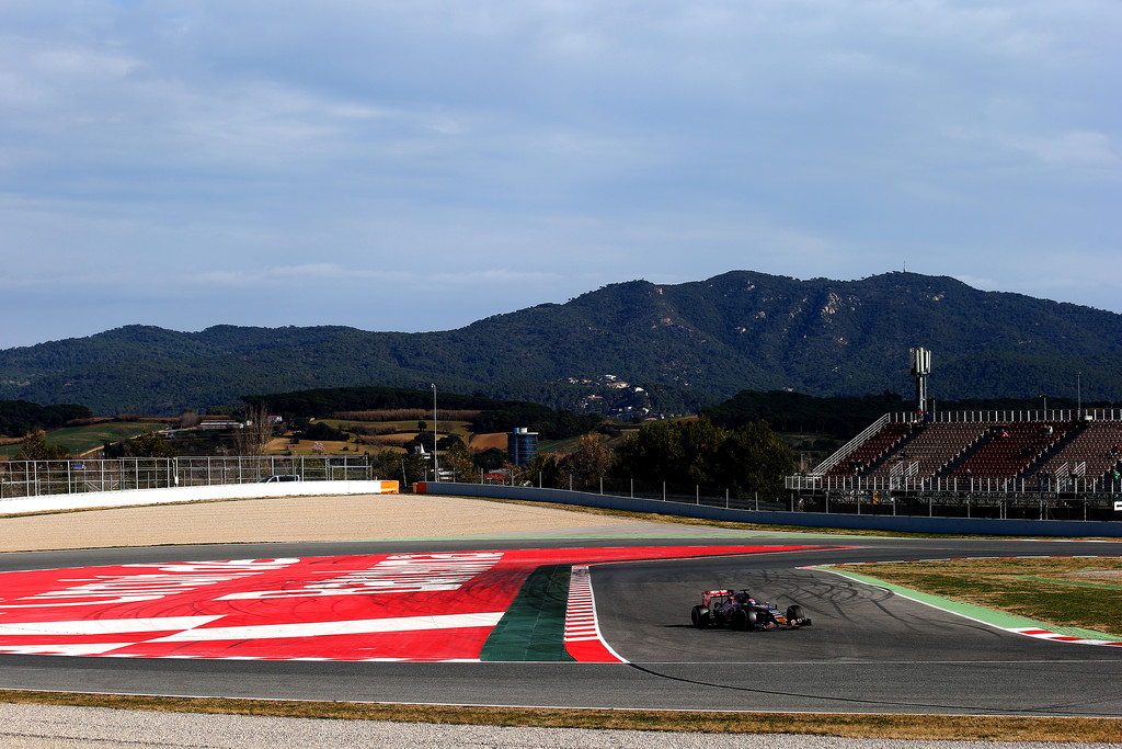 Re: FOTOS - TEST DE PRETEMPORADA EN BARCELONA (DIA 6)