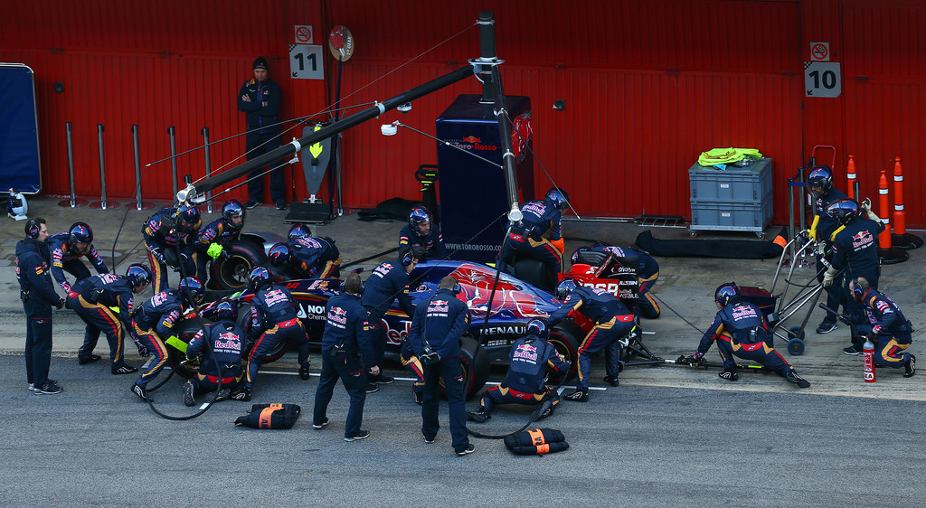 Re: FOTOS - TEST DE PRETEMPORADA EN BARCELONA (DIA 7)