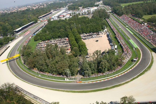 Re: Tifosi Ferrari: no se puede describir la pasión, solo puedes vivirla. Enzo Ferrari.