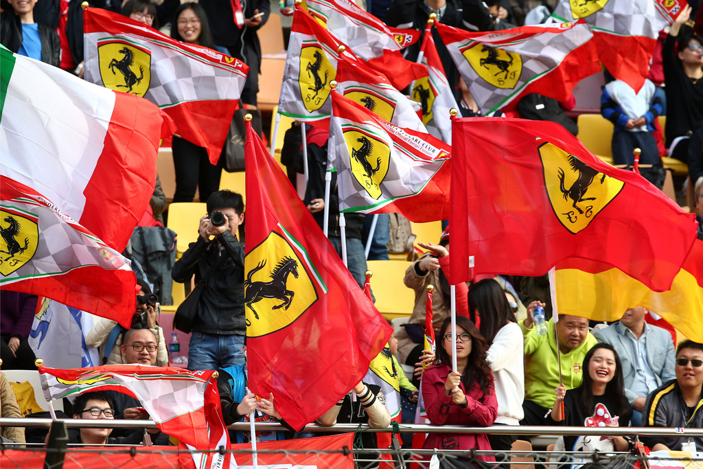 Re: FANS DE  SEB  &  KIMI.... SCUDERIA FERRARI 2015...!!!!