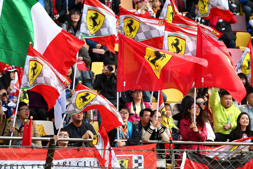 Re: FANS DE  SEB  &  KIMI.... SCUDERIA FERRARI 2015...!!!!