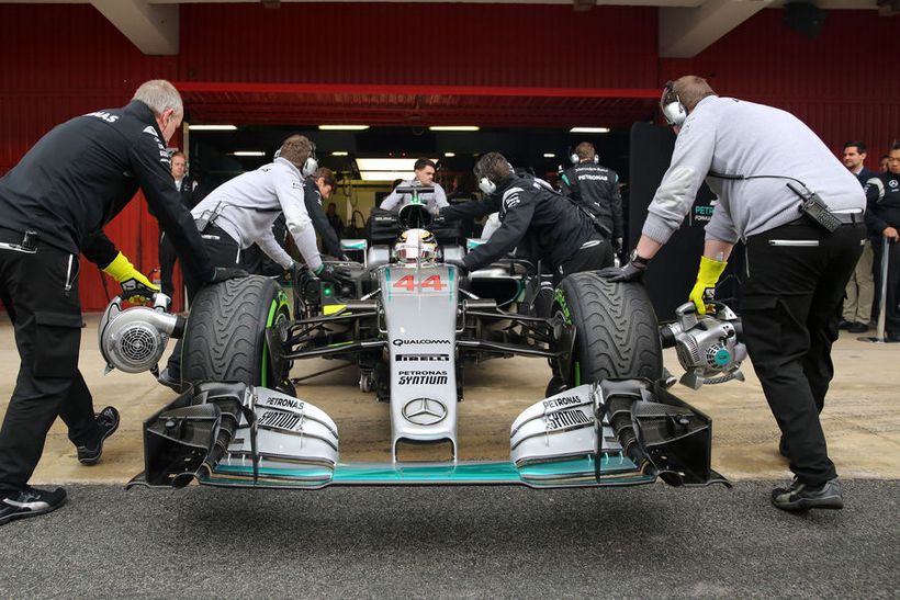 MERCEDES AMG PETRONAS