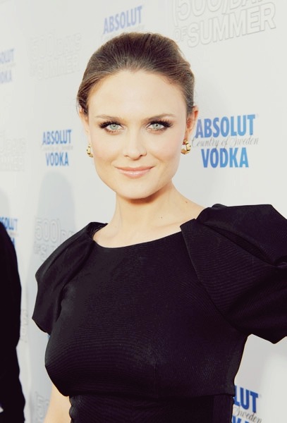 emilydeschaneldratemperancebrennan