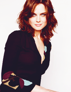 emilydeschaneldratemperancebrennan