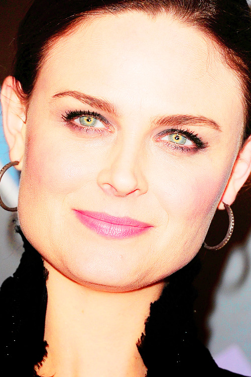 emilydeschaneldratemperancebrennan