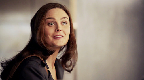 emilydeschaneldratemperancebrennan