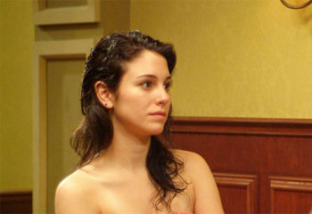 solojuliapuedevernosnuevosespiritusenelinternado