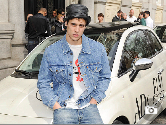 marcosyameliaadiosalinternadoperoestonoacabaaquinosvemosenelforodeandbandoleraandfelizaniversario