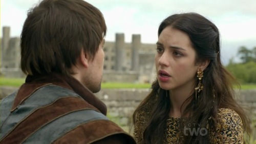 postparacomentarlaseriereign2temporadaestreno2deoctubre
