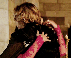 postparacomentarlaseriereign2temporadaestreno2deoctubre