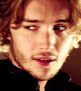 postparacomentarlaseriereign2temporadaestreno2deoctubre