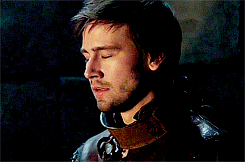 postparacomentarlaseriereign2temporadaestreno2deoctubre