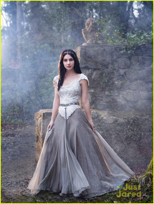 postparacomentarlaseriereign2temporadaestreno2deoctubre