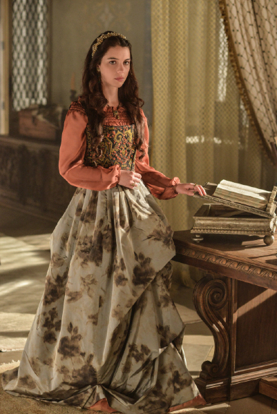 postparacomentarlaseriereign2temporadaestreno2deoctubre