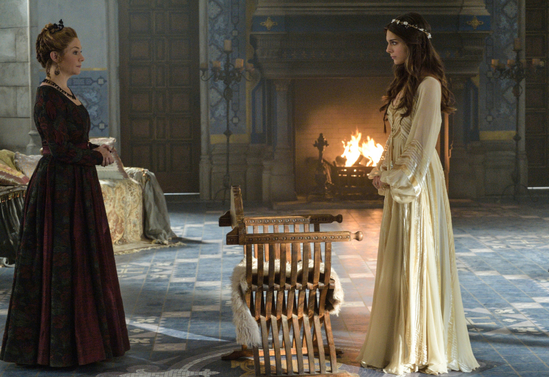 postparacomentarlaseriereign2temporadaestreno2deoctubre