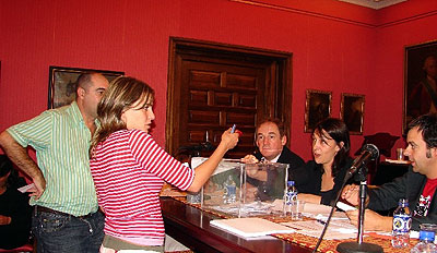 homenajealosactoresdelaserieelsecretodepuenteviejo